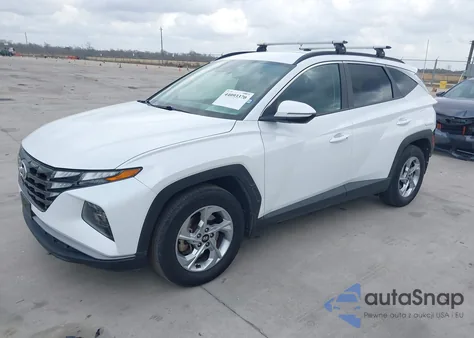 2022 Hyundai Tucson Sel z USA, uszkodzony, nr VIN 5NMJB3AE0NH131799